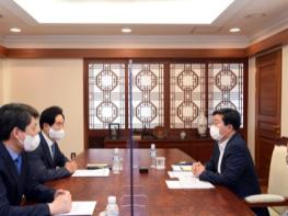 안병용 의정부시장, 행정안전부 전해철 장관 면담 '미군 반환공여지 발전종합계획 적극 지원 건의' 기사 이미지