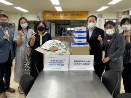 구리시자원봉사센터, 어르신을 위한 행복담은 한지부채 만들어 전달 기사 이미지